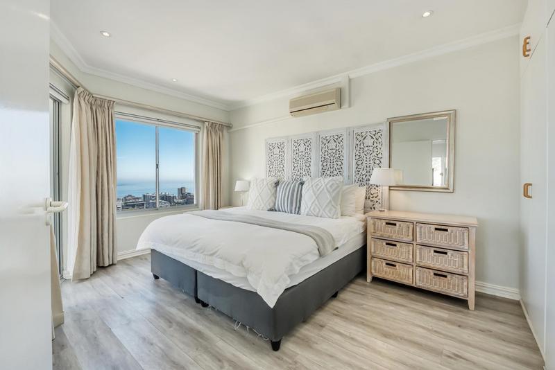 To Let 2 Bedroom Property for Rent in Sea Point Western Cape